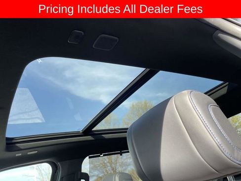 Used 2023 Toyota Tundra Platinum AWD/4WD image 23