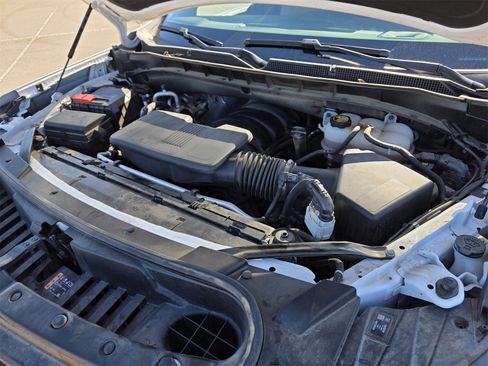 Used 2023 Chevrolet Suburban Z71 w/ Luxury Package image 30