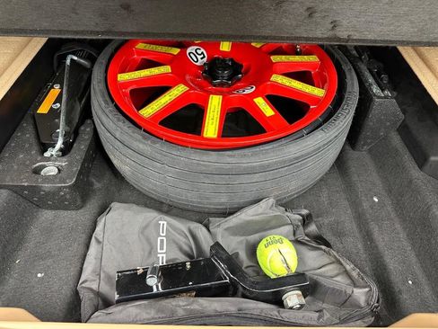 Used 2015 Porsche Macan S image 44