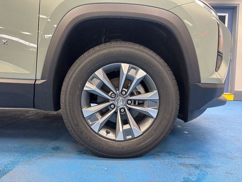 New 2026 Chevrolet Equinox LT w/ Convenience Package II FWD image 3