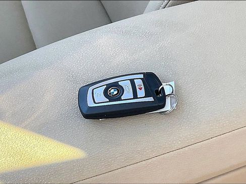 Used 2017 BMW X3 xDrive28i image 36