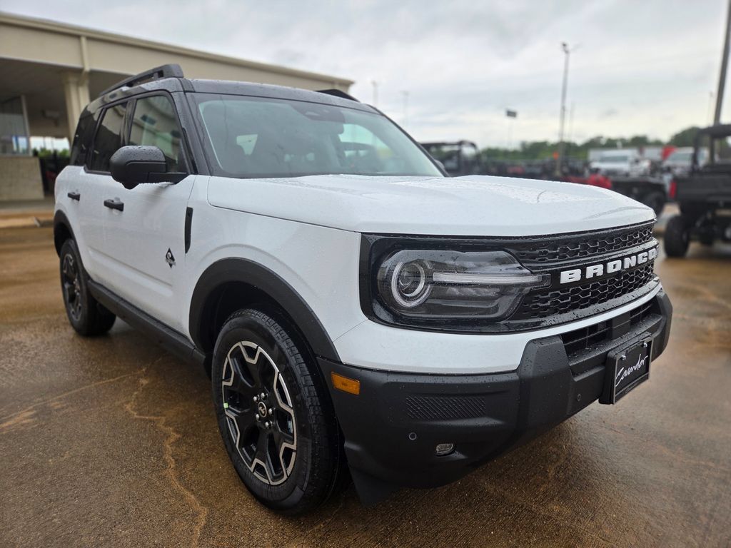 New 2026 Ford Bronco Sport Outer Banks w/ Outer Banks Tech Package+ AWD/4WD image 3