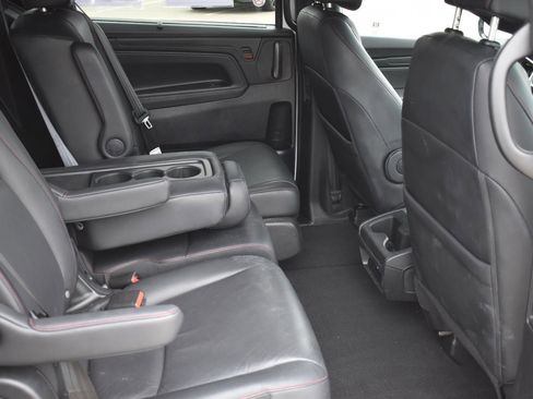 Used 2025 Honda Odyssey Sport-L image 16