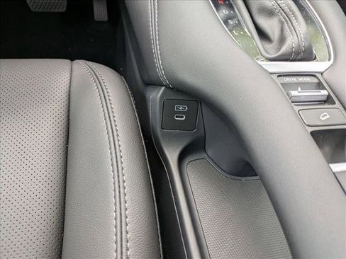 New 2026 Honda HR-V EX-L image 18