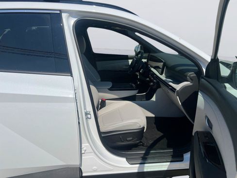 New 2026 Hyundai Tucson Limited FWD image 9