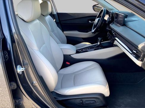 Used 2025 Honda Accord Touring image 9