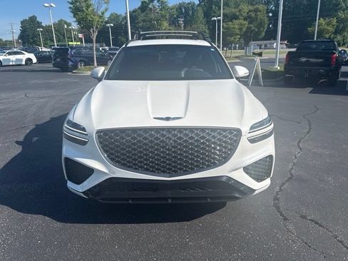 Used 2023 Genesis GV70 2.5T w/ Sport Prestige Package AWD/4WD image 5