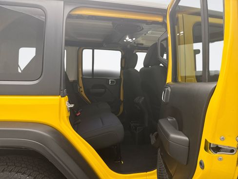 Used 2020 Jeep Wrangler Unlimited Sport S AWD/4WD image 17