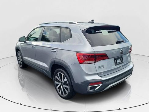 Used 2024 Volkswagen Taos SE FWD image 30