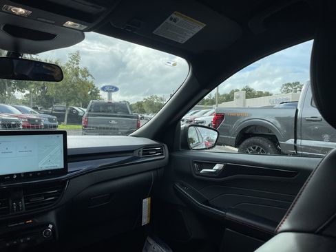 New 2026 Ford Escape ST-Line w/ Tech Pack #1 image 32