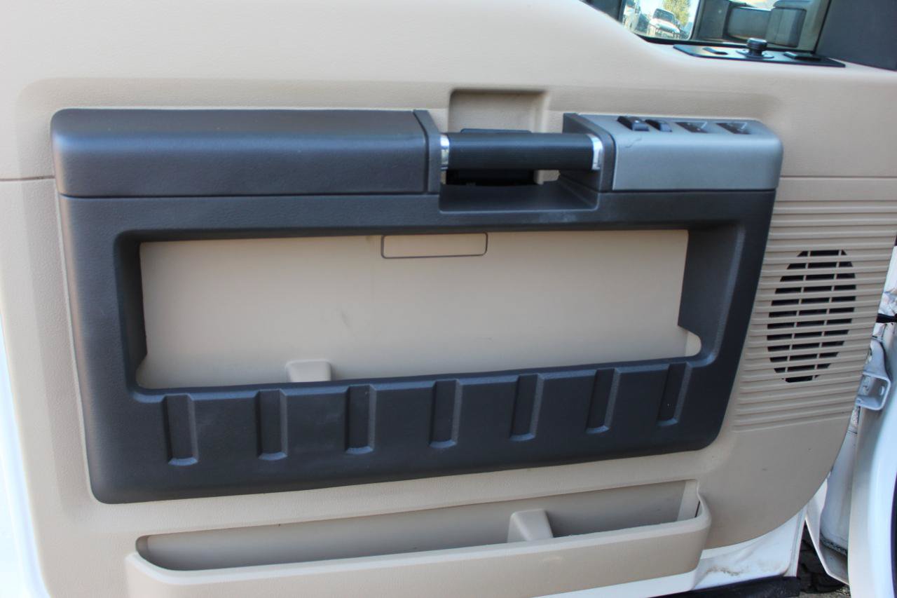 Used 2015 Ford F250 Lariat w/ Lariat Interior Package AWD/4WD image 10