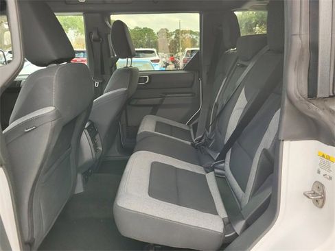 Used 2025 Ford Bronco Big Bend image 13