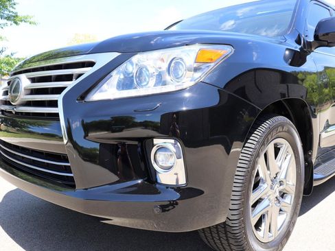 Used 2014 Lexus LX 570 4WD image 7