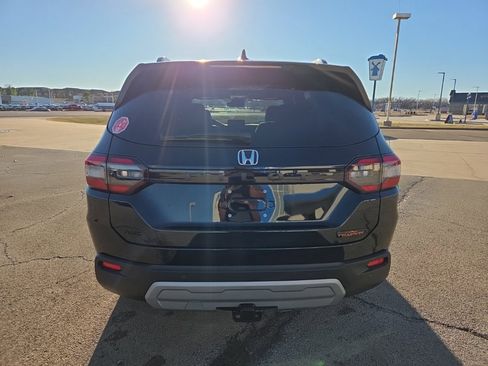 New 2025 Honda Pilot TrailSport image 6