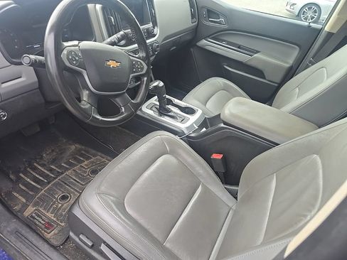 Used 2015 Chevrolet Colorado LT w/ Luxury Package RWD image 12