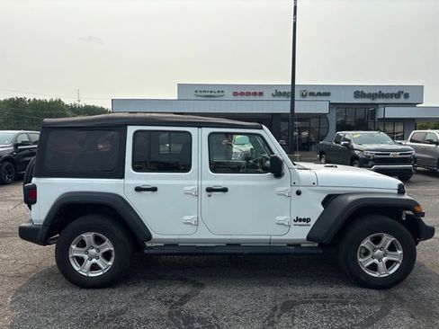Used 2022 Jeep Wrangler Unlimited Sport AWD/4WD image 7