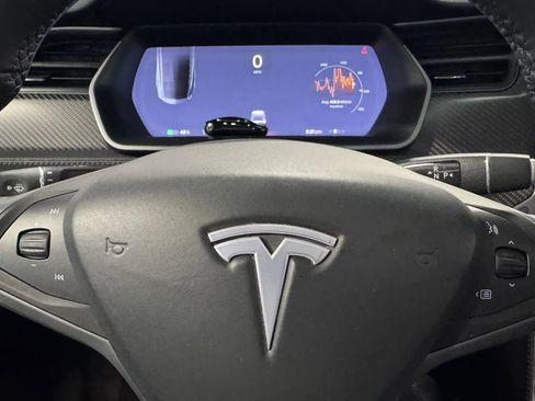 Used 2018 Tesla Model X 75D image 16