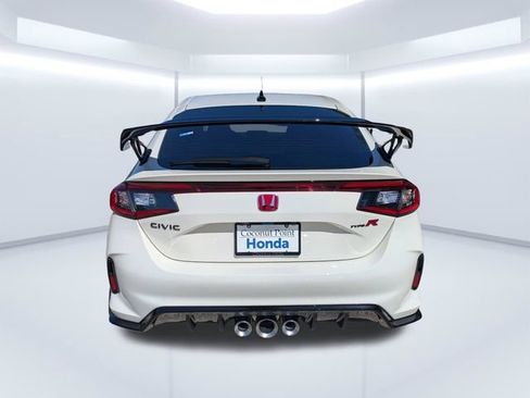 Used 2025 Honda Civic Type R image 5