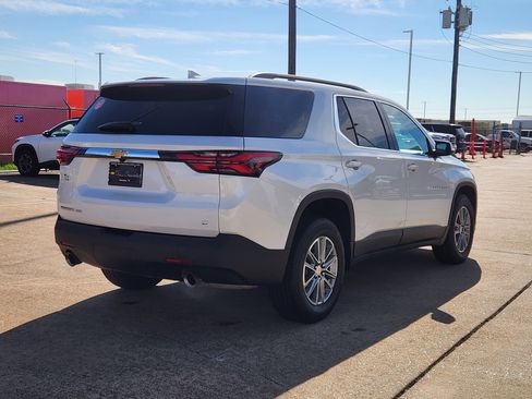 Certified 2023 Chevrolet Traverse LT image 6