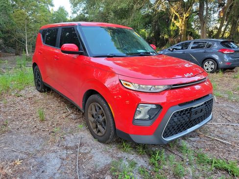 Used 2022 Kia Soul LX w/ Technology Package FWD image 23