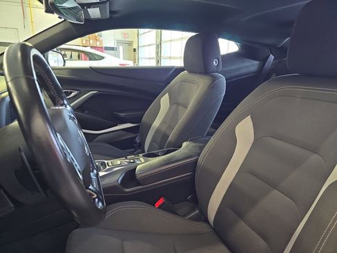 Used 2017 Chevrolet Camaro LT image 16