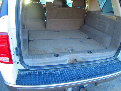 Used 2003 Ford Explorer Eddie Bauer image 10