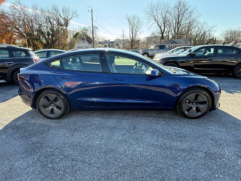 Used 2021 Tesla Model 3 Standard Range Plus image 12