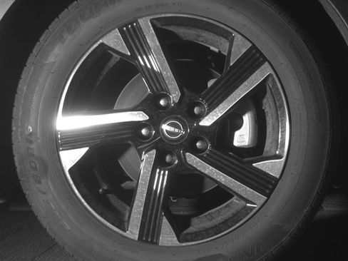 Used 2025 Nissan Sentra SV FWD image 16