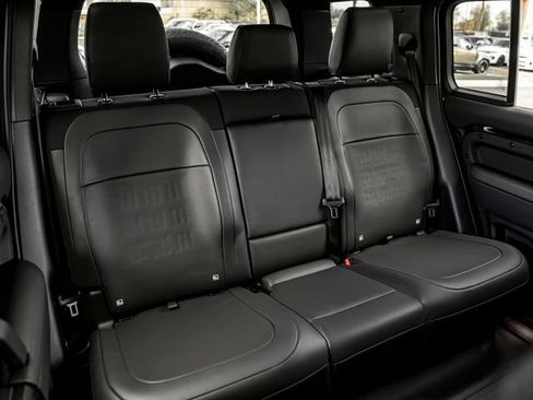 New 2026 Land Rover Defender 110 OCTA AWD/4WD image 36