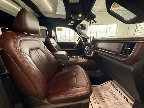 Used 2024 Ford Expedition Max Limited image 13