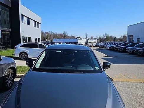 Used 2023 MAZDA CX-5 Carbon Edition image 2