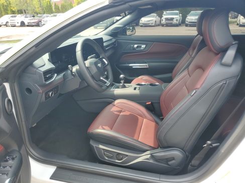 Used 2026 Ford Mustang GT Premium RWD image 12