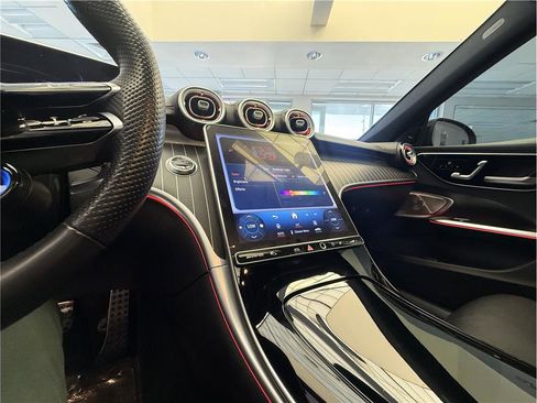 Used 2023 Mercedes-Benz C 43 AMG 4MATIC Sedan image 20