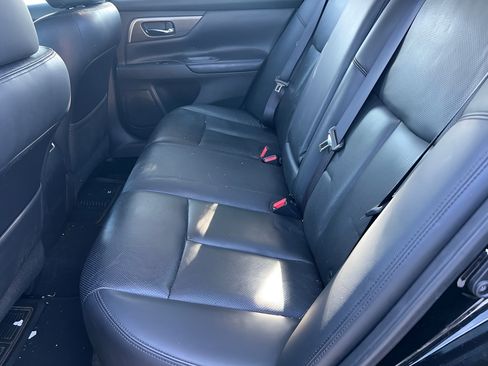 Used 2015 Nissan Altima 2.5 SL w/ Moonroof Package FWD image 11