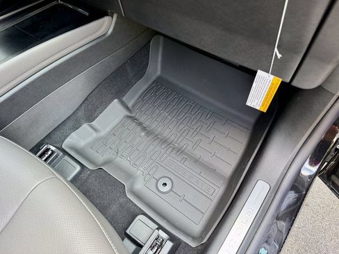 New 2025 Lincoln Corsair Grand Touring AWD/4WD image 21