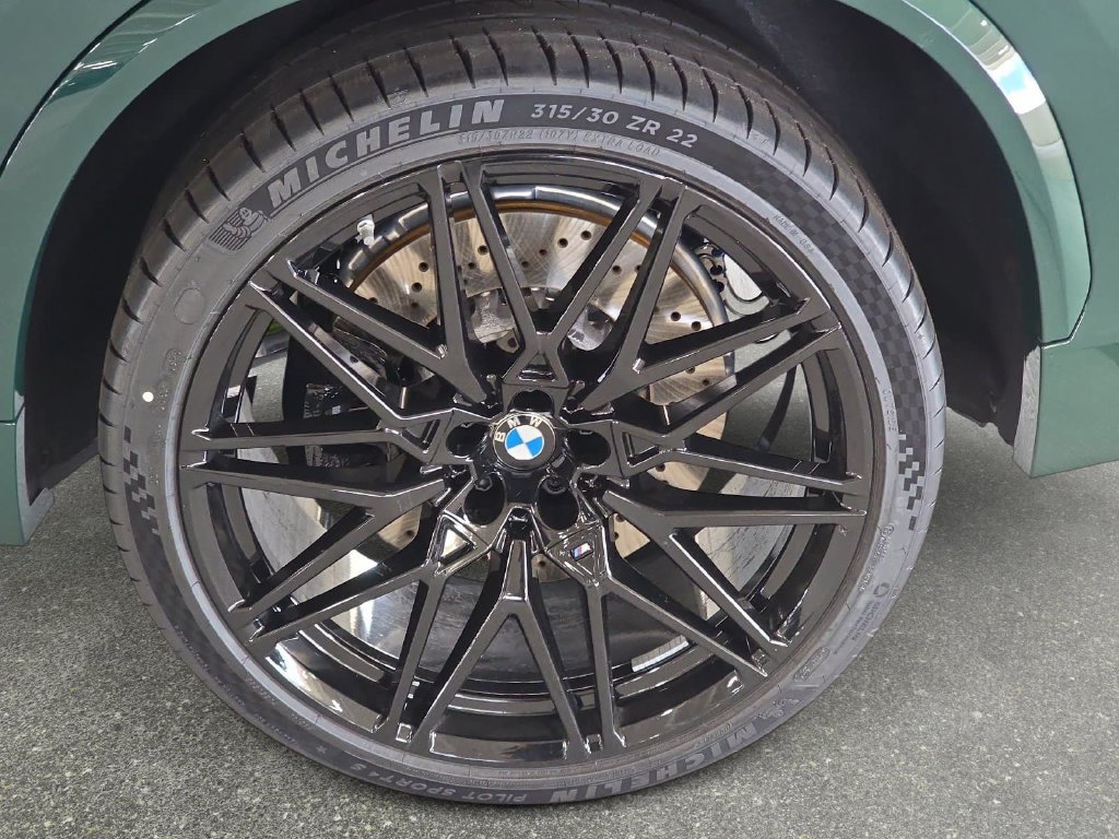 New 2026 BMW X5 M Competition w/ Executive Package AWD/4WD image 17