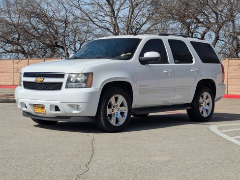 Used 2013 Chevrolet Tahoe LT w/ Luxury Package image 8