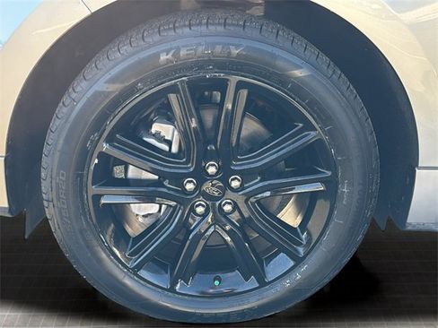 Used 2024 Ford Edge ST-Line image 43