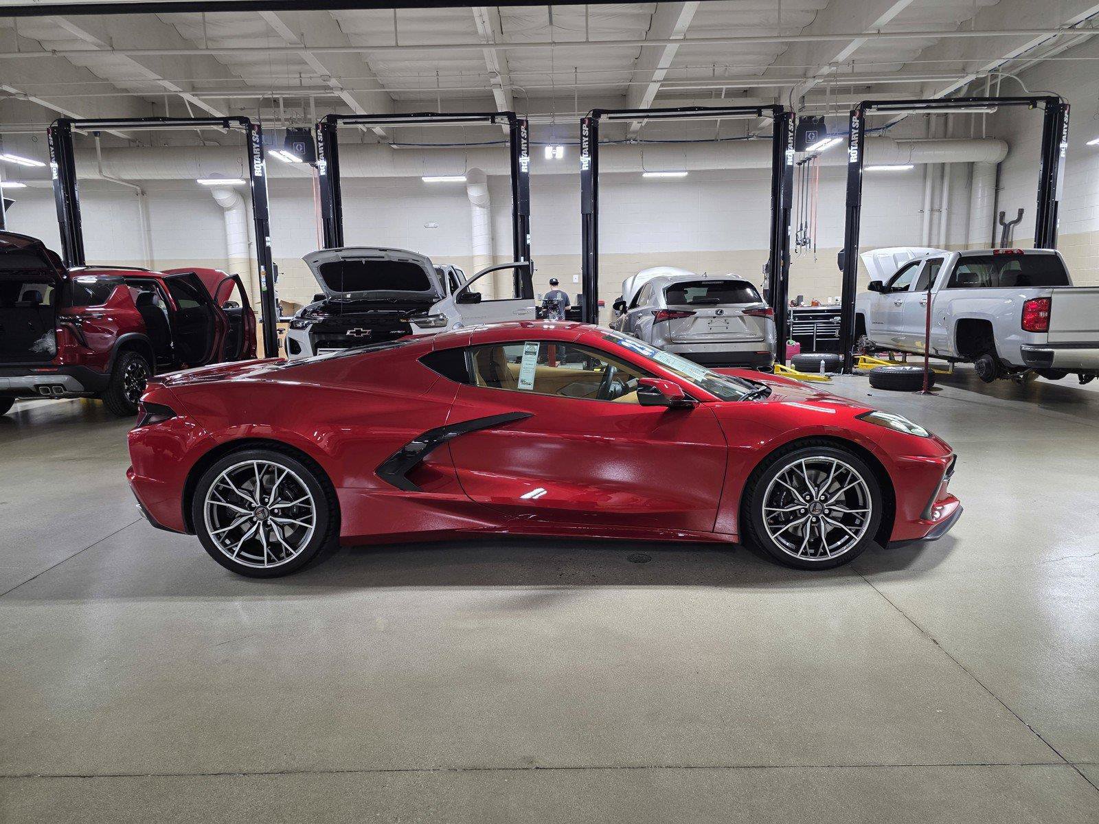 Used 2023 Chevrolet Corvette Stingray Premium Cpe w/ Z51 Performance Package RWD image 8