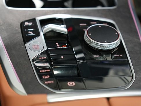 Used 2024 BMW X5 xDrive40i w/ M Sport Package AWD/4WD image 41