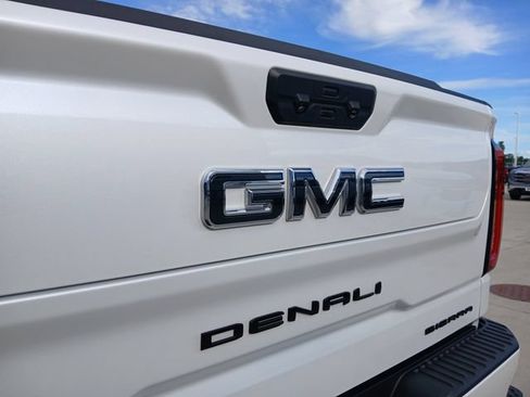 Certified 2025 GMC Sierra 1500 Denali Ultimate AWD/4WD image 46