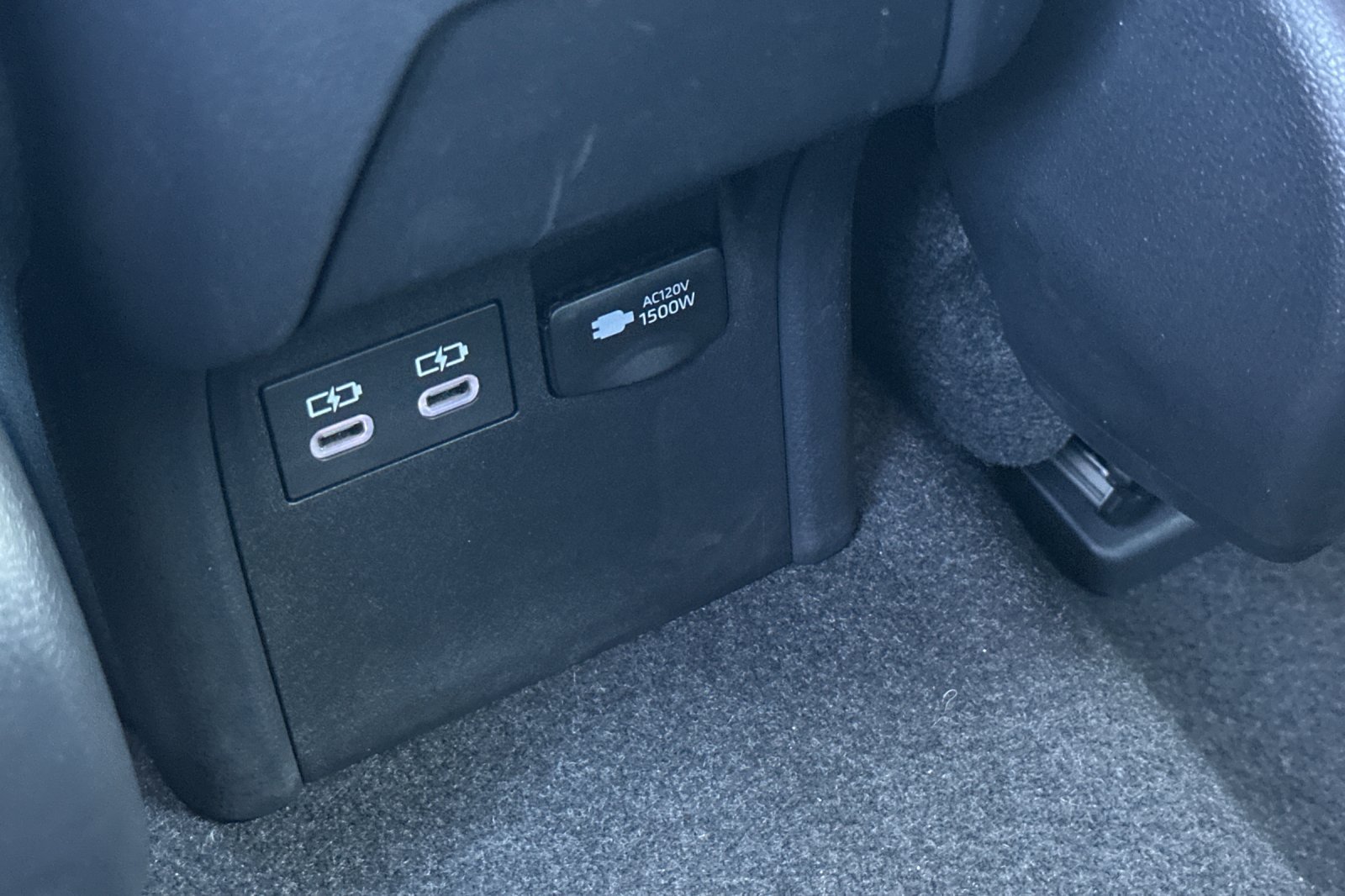 Certified 2026 Toyota Prius Plug-In Hybrid FWD image 44