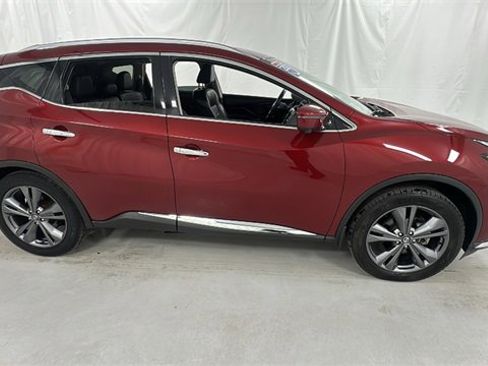 Used 2021 Nissan Murano Platinum image 2