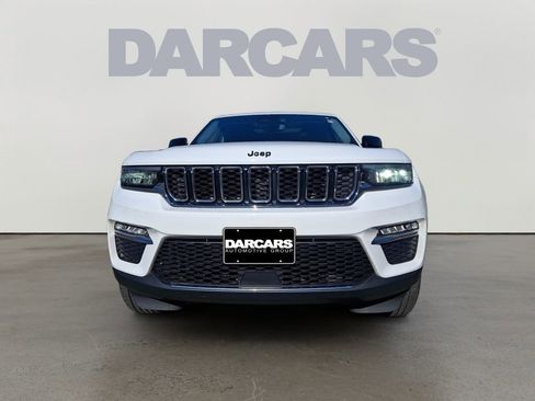 Used 2022 Jeep Grand Cherokee Limited AWD/4WD image 2