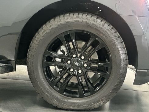 Used 2024 Ford Expedition Max XLT image 31