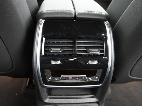 New 2026 BMW X7 xDrive40i w/ M Sport Package image 35