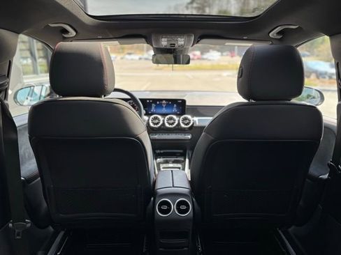 Used 2026 Mercedes-Benz GLB 250 4MATIC image 59