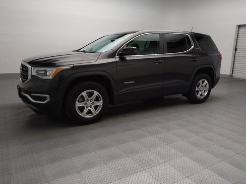 Used 2018 GMC Acadia SLE image 2