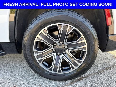 Used 2023 Jeep Wagoneer 4WD w/ Premium Group I image 33