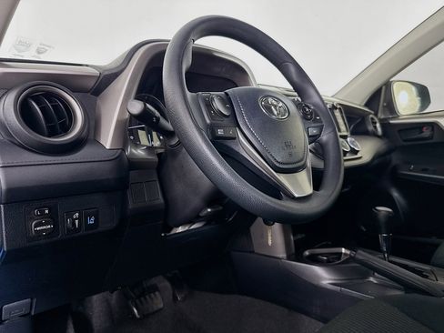 Used 2017 Toyota RAV4 LE image 21